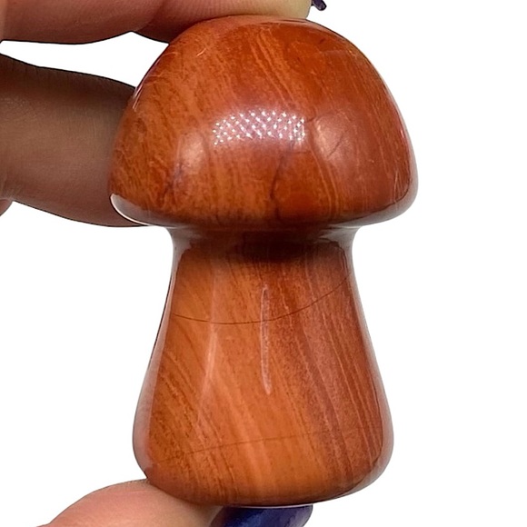 GENUINE Hand Carved Red Jasper Natural Stone Crystal Figural Mushroom - Picture 1 of 5